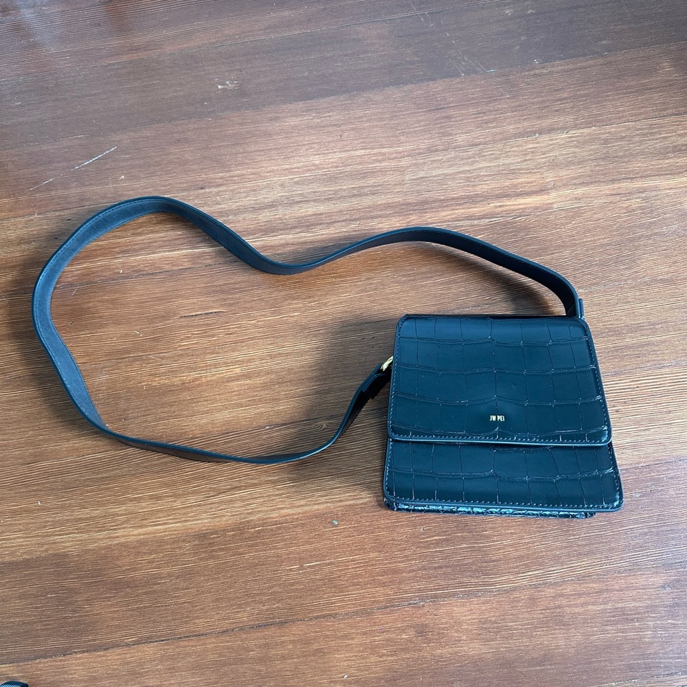 NWOT JW PEI FAE Top Handle Crossbody